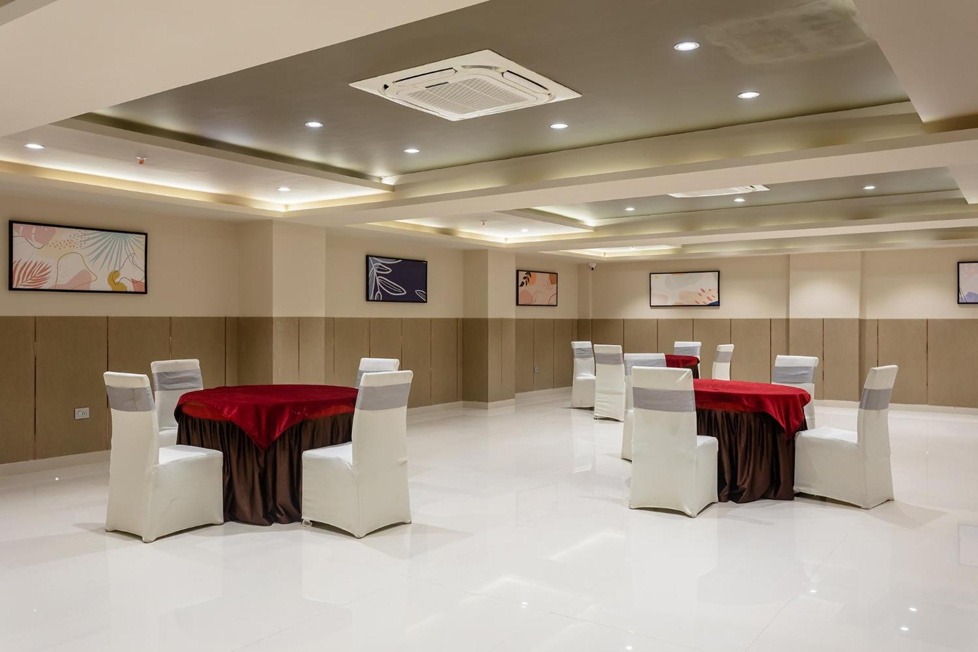 Fabhotel Prime Oasis Orange Bhopal Eksteriør billede